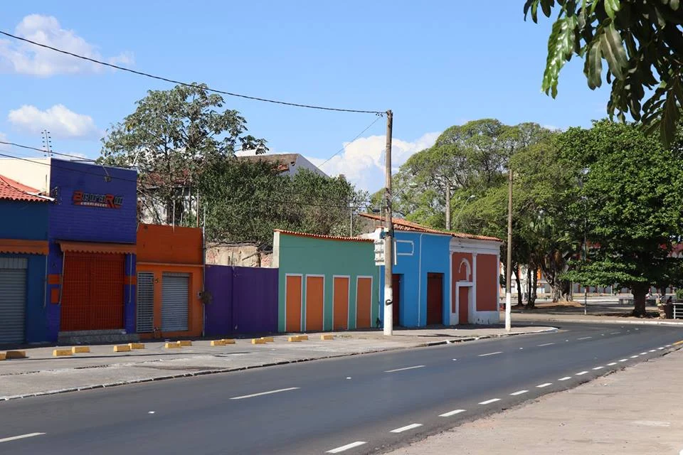 Detalhe das construções próximas do Museu do Rio Cuiabá